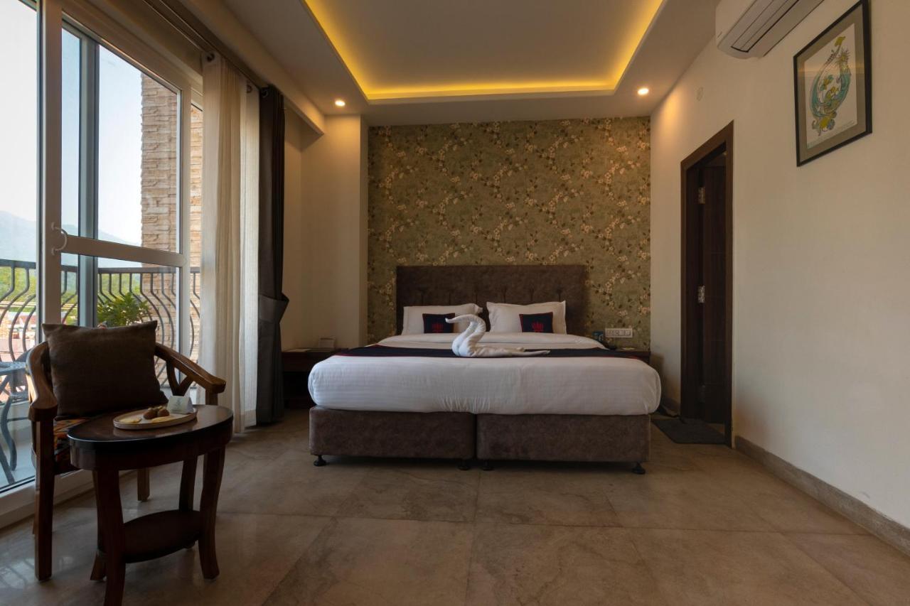 Holywater Hotel By Ganga Kinare #150 Mts From Ganga Ghat Rishīkesh Esterno foto